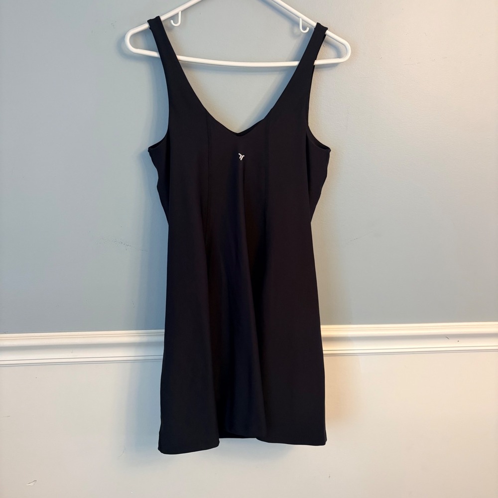 Old Navy Active Powersoft Go-Dry Exercise Dress Black Built-in Shorts Medium - Picture 2 of 7